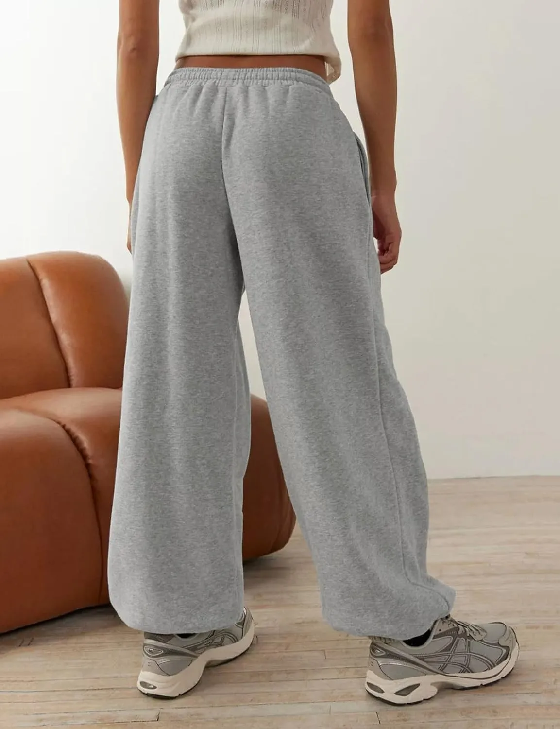 HeSaYep Sweatpants for Women Baggy Drawstring Waisted Cinch Bottom Casual Loose Sweat Pants with Pockets